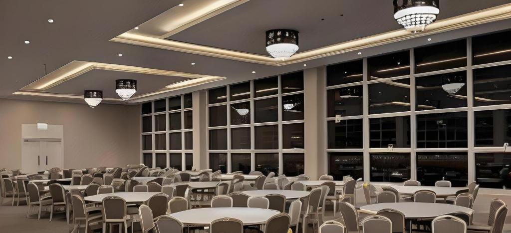 The Oriental Hotel Legazpi Eksteriør billede